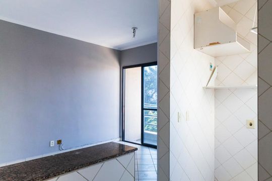 Cozinha de apartamento para alugar com 1 quarto, 155m² em Jardim Brasil (zona Sul), São Paulo
