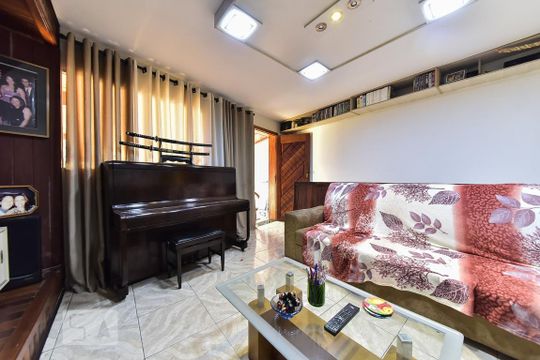 Sala de casa à venda com 3 quartos, 400m² em Vila Planalto, São Bernardo do Campo