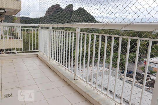 Varanda de apartamento à venda com 2 quartos, 68m² em Jacarepaguá, Rio de Janeiro