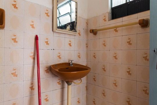 Banheiro Social de casa à venda com 1 quarto, 45m² em Vila Guarani (z Sul), São Paulo