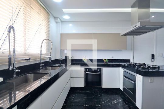 Cozinha de apartamento à venda com 3 quartos, 227m² em Jardim , Santo André