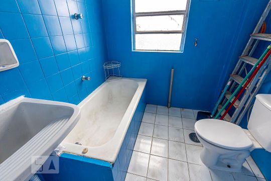 Banheiro de apartamento para alugar com 1 quarto, 40m² em Bela Vista, São Paulo