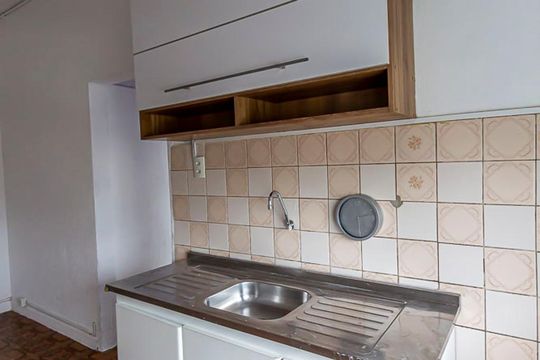 Cozinha de apartamento para alugar com 1 quarto, 40m² em Bela Vista, São Paulo