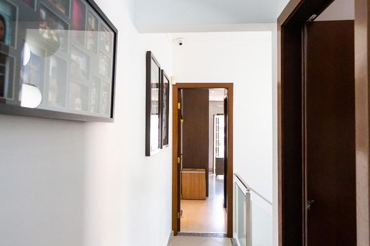 Corredor de casa à venda com 3 quartos, 180m² em Vila Yara, Osasco