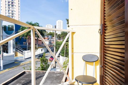 Varanda de casa à venda com 3 quartos, 180m² em Vila Yara, Osasco