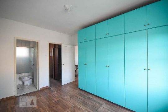 Suíte de casa à venda com 3 quartos, 150m² em Jardim Lar Sao Paulo, São Paulo