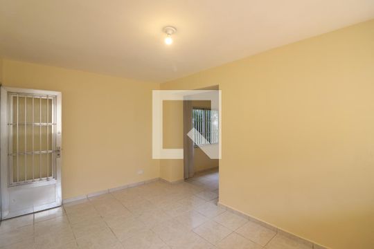 Sala 1 de casa à venda com 3 quartos, 220m² em Vila Bandeirantes, São Paulo