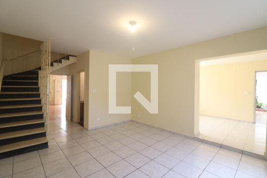 Sala 2 de casa à venda com 3 quartos, 220m² em Vila Bandeirantes, São Paulo
