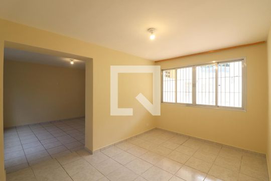 Sala 1 de casa à venda com 3 quartos, 220m² em Vila Bandeirantes, São Paulo