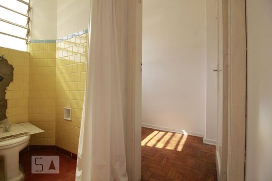 Banheiro e Quarto de Serviço de apartamento à venda com 2 quartos, 110m² em Vila Mariana, São Paulo