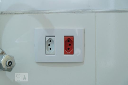 Tomada de Três Pinos de apartamento para alugar com 2 quartos, 40m² em Jardim Aricanduva, São Paulo
