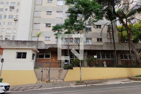 Fachada de apartamento para alugar com 1 quarto, 46m² em Cerqueira César, São Paulo