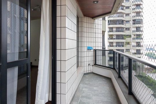 Varanda sala de apartamento à venda com 4 quartos, 165m² em Camargos, Guarulhos