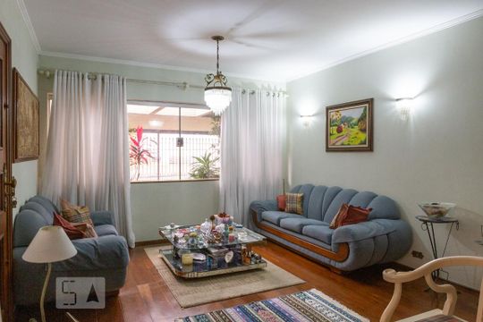 Casa à venda com 3 quartos, 300m² em Vila Romana, São Paulo