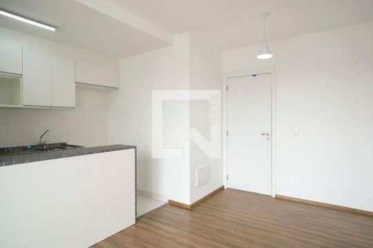 Sala de apartamento para alugar com 2 quartos, 56m² em Cerâmica, São Caetano do Sul