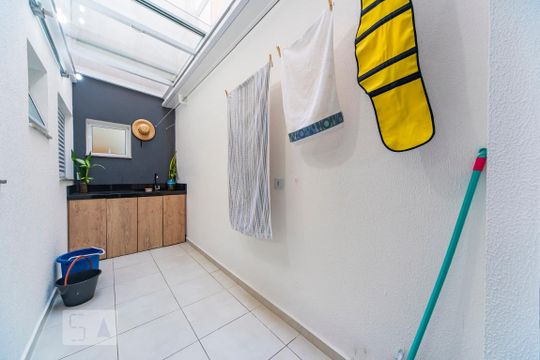 Área de Serviço de apartamento para alugar com 3 quartos, 90m² em Vila Eldízia, Santo André