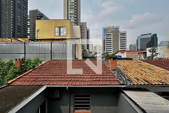 Vista Quarto 2 de casa à venda com 2 quartos, 140m² em Vila Gertrudes, São Paulo
