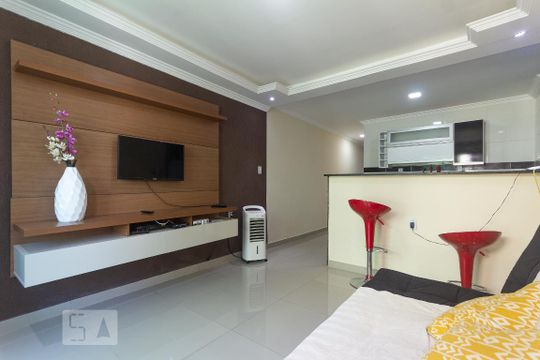 Sala de apartamento à venda com 2 quartos, 65m² em Itanhangá, Rio de Janeiro