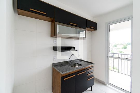 Cozinha de apartamento para alugar com 3 quartos, 56m² em Vila Paulista, São Paulo