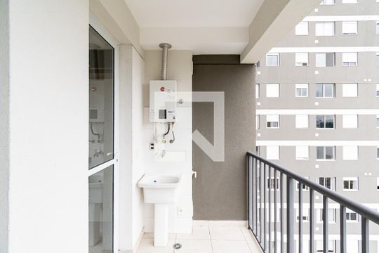 Lavanderia de apartamento para alugar com 3 quartos, 56m² em Vila Paulista, São Paulo