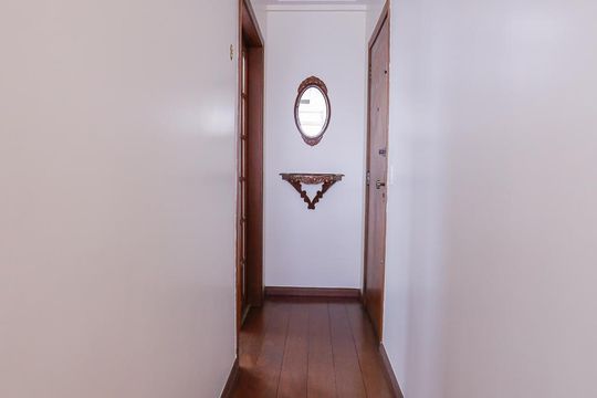 Entrada de apartamento à venda com 3 quartos, 100m² em Água Branca, São Paulo