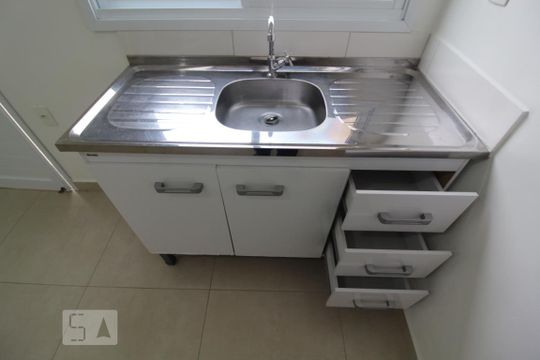 Cozinha de kitnet/studio para alugar com 1 quarto, 40m² em Nova Gerty, São Caetano do Sul