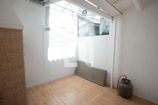 Área de Serviço de casa de condomínio para alugar com 2 quartos, 77m² em Rio Branco, Canoas
