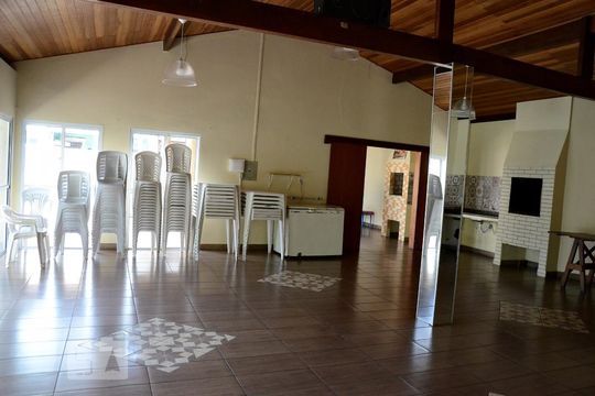 Área comum de casa de condomínio para alugar com 2 quartos, 77m² em Rio Branco, Canoas