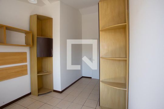 Quarto 1 de casa de condomínio para alugar com 2 quartos, 77m² em Rio Branco, Canoas