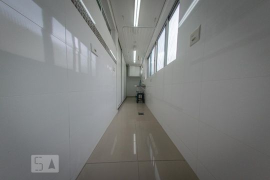 Cozinha e Área de Serviço de apartamento à venda com 2 quartos, 94m² em Vila Izabel, Curitiba