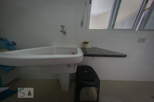 Cozinha e Área de Serviço de apartamento à venda com 2 quartos, 94m² em Vila Izabel, Curitiba