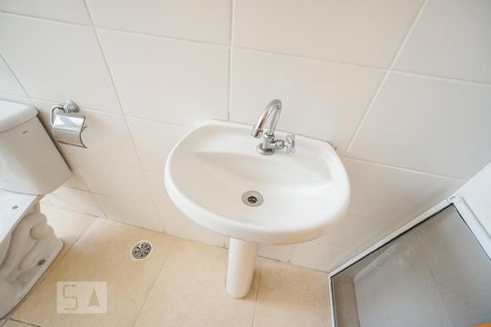 Pia de kitnet/studio para alugar com 1 quarto, 29m² em Tatuapé, São Paulo