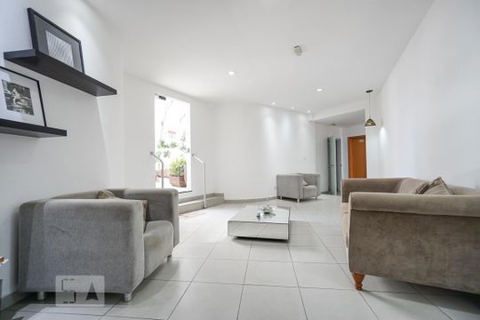 Sala de estar de kitnet/studio para alugar com 1 quarto, 29m² em Tatuapé, São Paulo