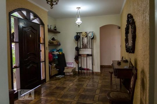 Hall de Entrada de casa à venda com 4 quartos, 272m² em Jardim Sao Caetano, São Caetano do Sul