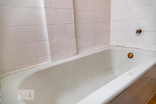 Banheira de apartamento à venda com 2 quartos, 63m² em Vila Buarque, São Paulo