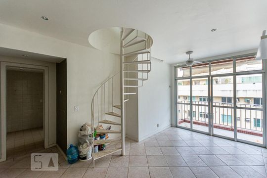 Apartamento à venda com 3 quartos, 130m² em Ingá, Niterói