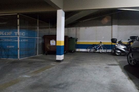 Garagem de apartamento à venda com 3 quartos, 70m² em Teresópolis, Porto Alegre