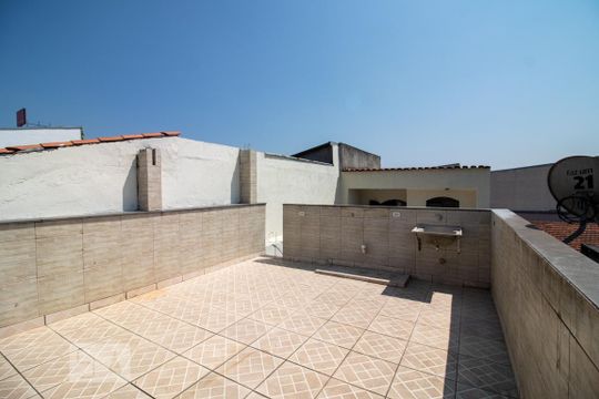 Quintal de casa à venda com 3 quartos, 151m² em Vila Alvinopolis, São Bernardo do Campo