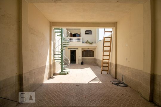 Garagem de casa à venda com 3 quartos, 151m² em Vila Alvinopolis, São Bernardo do Campo