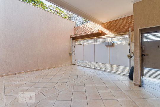 Garagem de casa à venda com 6 quartos, 400m² em Ipiranga, São Paulo