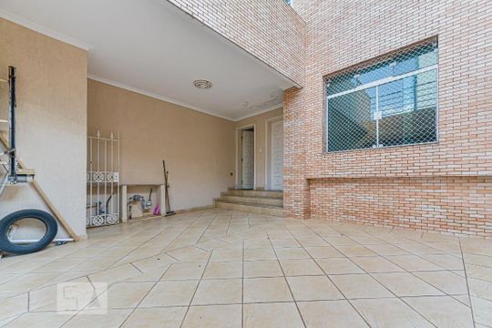 Garagem de casa à venda com 6 quartos, 400m² em Ipiranga, São Paulo