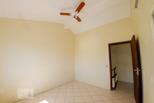 Quarto de casa de condomínio para alugar com 1 quarto, 60m² em Ingleses do Rio Vermelho, Florianópolis
