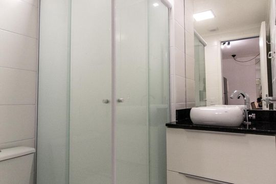 Banheiro de kitnet/studio à venda com 1 quarto, 25m² em Vila Buarque, São Paulo