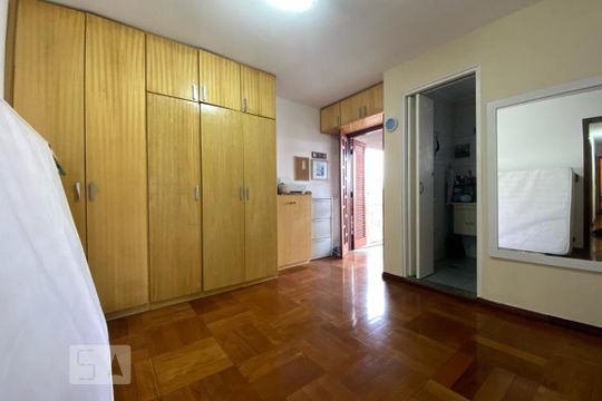 Suíte 1 de casa para alugar com 4 quartos, 143m² em Vila Suzana, São Paulo