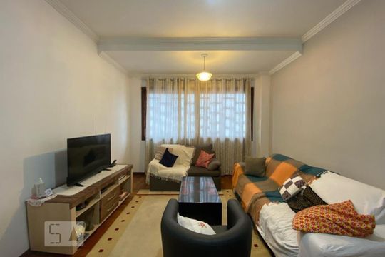 Sala de casa para alugar com 4 quartos, 143m² em Vila Suzana, São Paulo