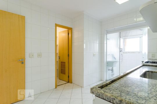 Cozinha de apartamento para alugar com 3 quartos, 110m² em Vila da Saúde, São Paulo
