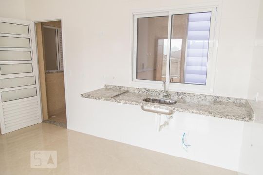 Cozinha de apartamento para alugar com 2 quartos, 45m² em Chácara Mafalda, São Paulo