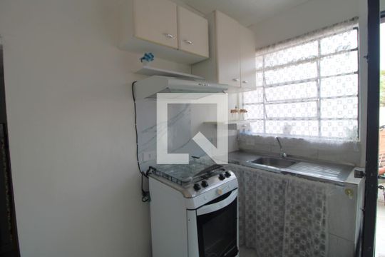 Cozinha de casa para alugar com 1 quarto, 29m² em Vila Arriete, São Paulo