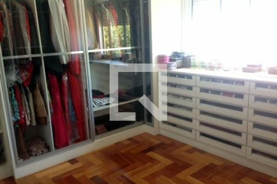 Casa à venda com 4 quartos, 1000m² em Comiteco, Belo Horizonte