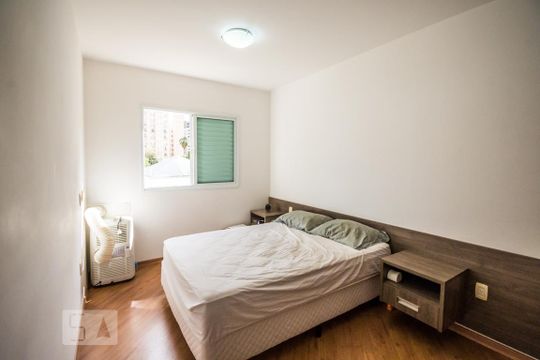 Suíte de apartamento à venda com 3 quartos, 80m² em Cambuí, Campinas